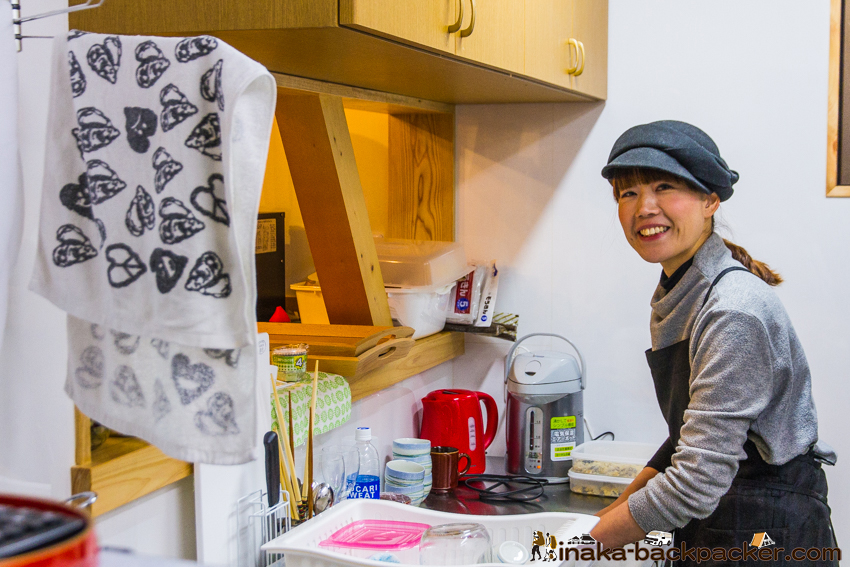 能登 穴水町に移住して牡蠣料理メインのコースト・テーブルをオープン漁師と店主の齋藤さん夫婦